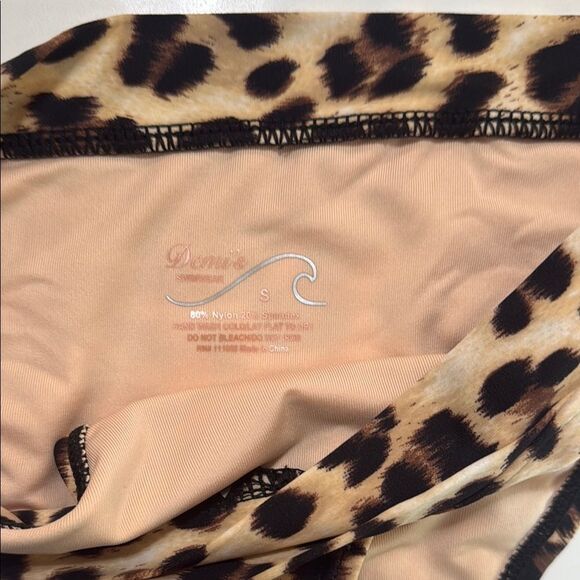 Demi’s Leopard Print Bikini Set. 3 pieces.  Size L top size Small/medium bottom. - Picture 6 of 9